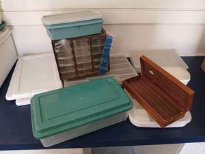 lot 3608 image: Sterilite 4 Qt Storage Container and Assorted Organizer Box Lot