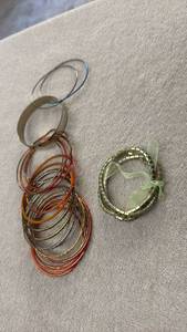 lot 1971 image: Bracelets
