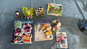 lot 2011 image: Assortment of Miscellaneous Items.