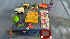 lot 2013 image: Assortment of Miscellaneous Toys.