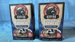 lot 2062 image: Kodiak Protein Packed Oatmeal Blueberries & Cream 6 Packets 10.58 oz Lot of 2