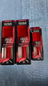 lot 3076 image: Tangle Teezer The Devil Wears Prada Detangling Hairbrush Lot of 3