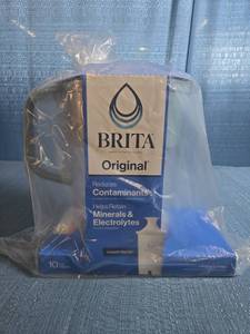 lot 8018 image: Brita Original Water Filtration Pitcher 10 Cup Capacity with 1 Filter
