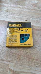 lot 124 image: DEWALT 5 in Random Orbit Palm Sander Pad DWE64233 - Retail $0