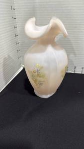 lot 1000 image: Hand painted Fenton vase 7 inches tall