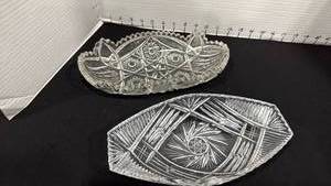 lot 1022 image: Clear lead cut-crystal oval dish or candyrelish tray and cut glass relish tray