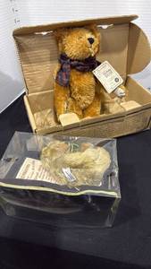 lot 1057 image: Boyds Bears Collection Mohair Bear with box and Herman Mohair Small Jacob bear