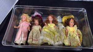 lot 1078 image: Vintage Nancy Ann Storeybook dolls with case
