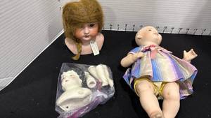 lot 1081 image: Doll parts