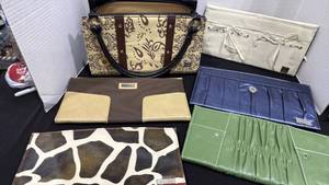 lot 1090 image: Miche black bag with liners