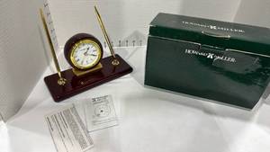 lot 1100 image: Howard Miller desk set with pen and pencil