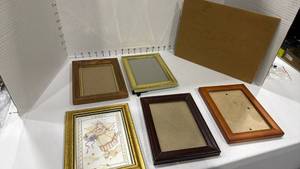 lot 1119 image: Picture frames and glass 9x12