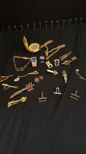 lot 1247 image: Mens pocket watch and jewelry