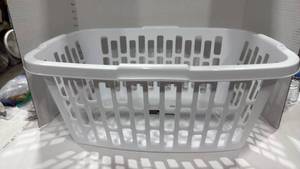 lot 2032 image: Laundry basket