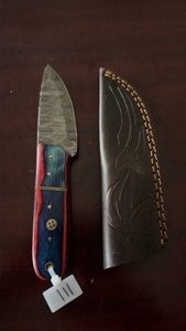 lot 111 image: Handmade Damascus & Carbon Steel 109515N20 4 Fixed Blade Hunting Knife with Leather Sheath