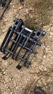 lot 705 image: Unused MINI Excavator Grapple Attachment