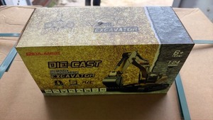 lot 1137 image: Unused SDLANCH 124 Die-Cast RC Excavator 6 Channel Remote Control