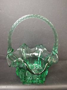 lot 9 image: Vintage Fenton, Sea Mist Green VulcanArt Glass Basket