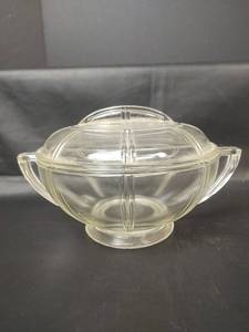 lot 20 image: Vintage Glasbake Covered Serving Bowl with Lid and Handles