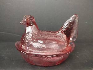 lot 56 image: Fenton Hen on Nest Covered Dish with Scalloped Bowl