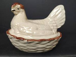 lot 64 image: Vintage Hen on Nest Covered Basket, See Picture for Damage