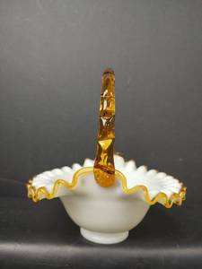 lot 90 image: Vintage White Glass Basket with Amber Rim and Handle, See Pic for Damage