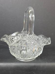 lot 93 image: Clear Glass Basket with Handle and Ruffled Rim (see makers mark)