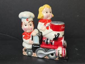 lot 116 image: 2005 Campbell Kids All Aboard Salt and Pepper Shaker Set