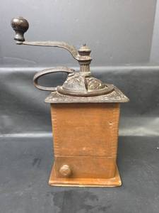lot 139 image: Antique Hand Crank Coffee Grinder with History Card