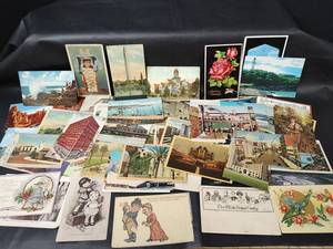 lot 248 image: Vintage Postcards, Greeting Cards and Ephemera