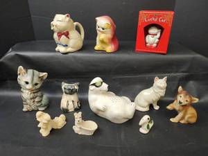 lot 268 image: Vintage Shawnee  Puss N Boots Pitcher, including Various Vintage Figurines