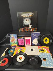 lot 319 image: Vintage Vinyl Records Lot, 45 RPM LP including Saturday Night Fever