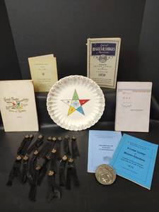 lot 323 image: Vintage Order of Eastern Star Masonic 23k Ceramic Plate, 10 inch, including Buckle and Ribbons