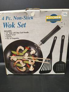 lot 341 image: NIB Non-Stick Kitchen Collection Wok