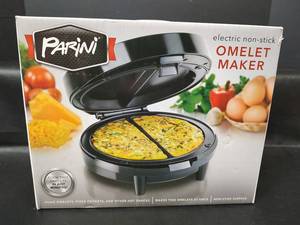 lot 354 image: NIB Parini Electric Non-Stick Omelet Maker