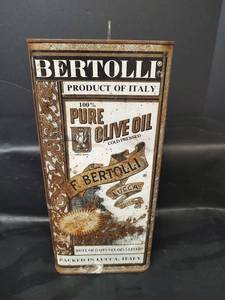 lot 361 image: Vintage Bertolli, 169 fl oz. Olive Oil Tin Container