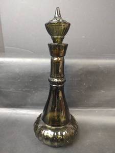 lot 423 image: Vintage 1964 Jim Beam, I Dream of Jeanie, Genie Smoke Green Glass Decanter Bottle with Ribbed Base and Stopper