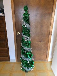 lot 518 image: Green Tinsel Christmas Tree with Silver Tinsel Garland