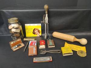lot 525 image: Mixed Vintage Lot