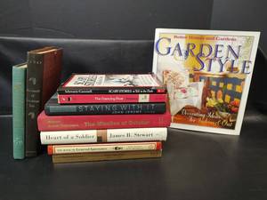 lot 551 image: Mixed Book Lot