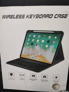 lot 559 image: Wireless Keyboard Case and Keyboard