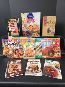 lot 562 image: Assorted Cookbooks - Pillsbury, Betty Crocker, and Hersheys