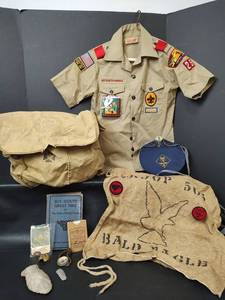 lot 631 image: Vintage Boy Scouts of America Lot