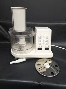 lot 656 image: Hamilton Beach Food Processor with Slicing and Shredding Discs
