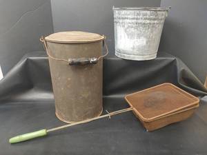 lot 728 image: Vintage Lidded Pail with Wire Bail Handle, Galvanized Bucket and Long-Handle Mesh Basket