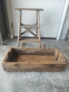 lot 809 image: Wooden 2-Step Stepladder and Wooden Open-Top Crate