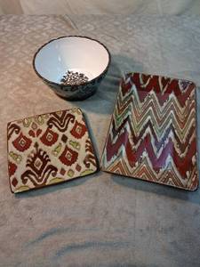 lot 26 image: Hobby Lobby Fall 2014 Tableware Set Bowl Plates Patterned