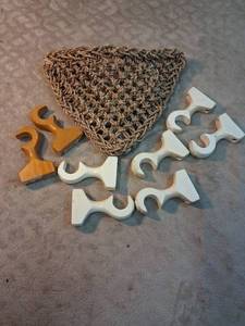 lot 48 image: Woven Rope Basket with Wood and Plastic Hanging Hooks Lot