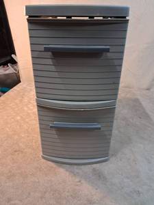 lot 61 image: Sterilite 3-Drawer Plastic Storage Cart