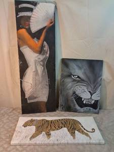 lot 77 image: 3-Piece Canvas Art Set Figure Lion Portrait Beaded Decorative